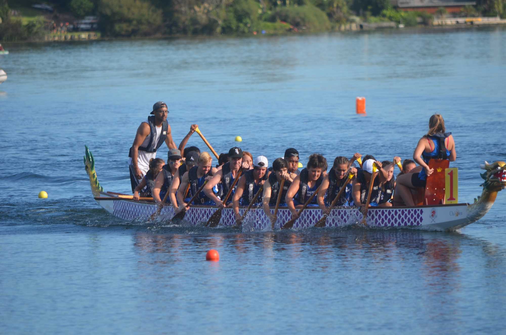 How To Say Dragon Boating In French