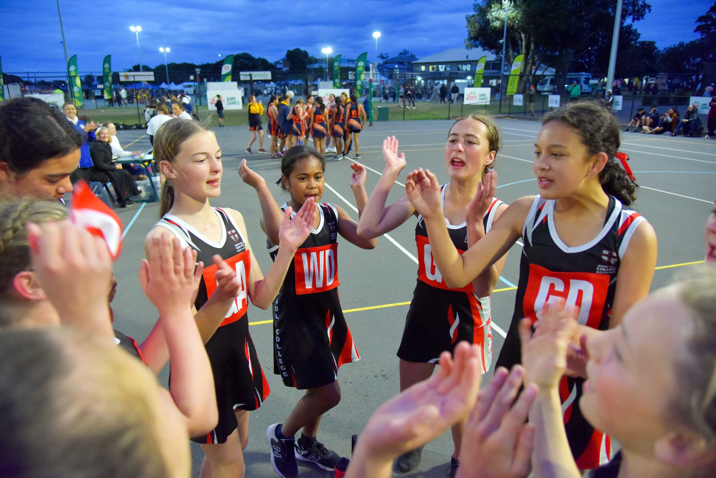 Netball on day four of the 2022 AIMS Games at Blake Park in Mount Maunganui, New Zealand on Wednesday, 7 September 2022. Photo: Dave Lintott / lintottphoto.co.nz