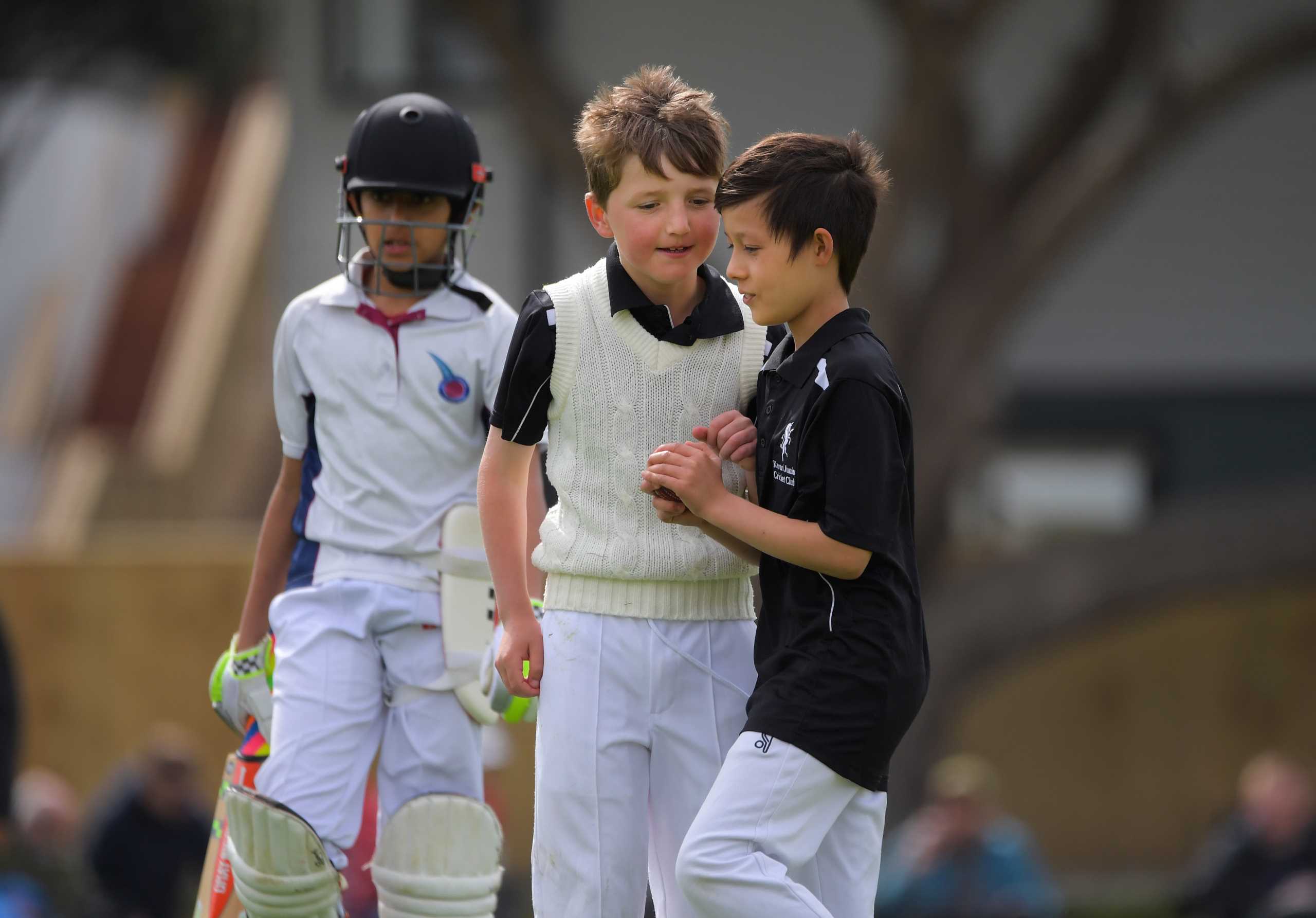 Action from the Wellington junior cricket year 7 match between Karori Tuis and Eastern Suburbs Moreporks at Miramar Park in Wellington, New Zealand on Saturday, 21 November 2020. Photo: Dave Lintott / lintottphoto.co.nz