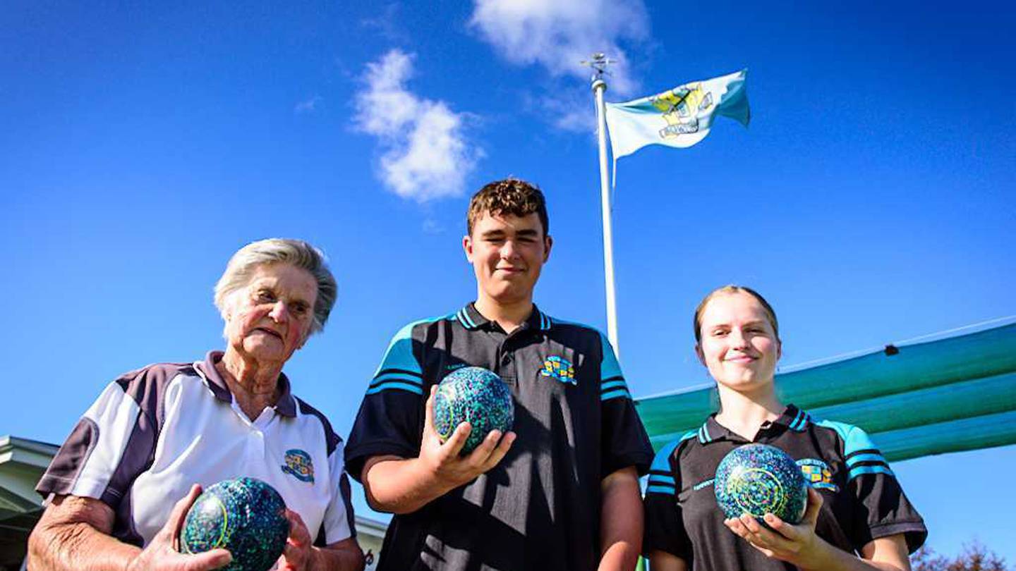 HASTINGS TOASTS A CENTURY OF KIA TOA BOWLS